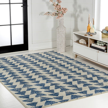 Aisha Moroccan Triangle Geometric Area Rug